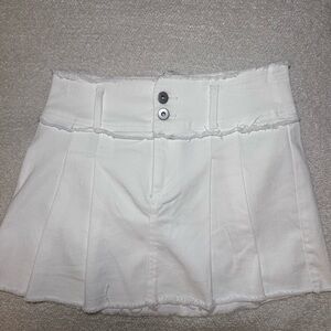 White Pleated denim Mini Skirt - Windsor